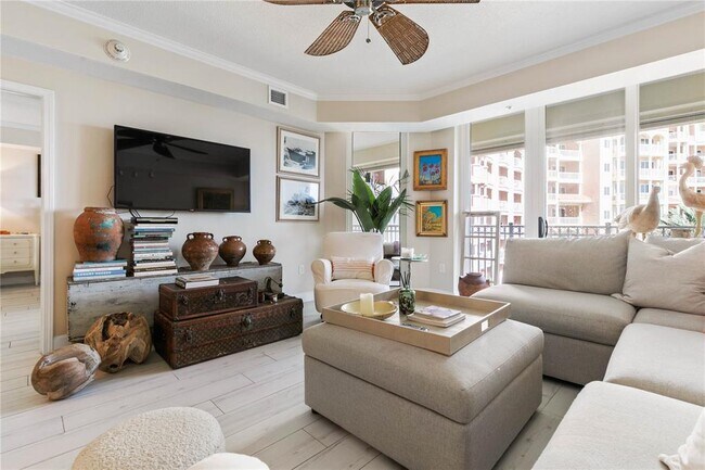 Building Photo - 200 Ocean Crest Dr