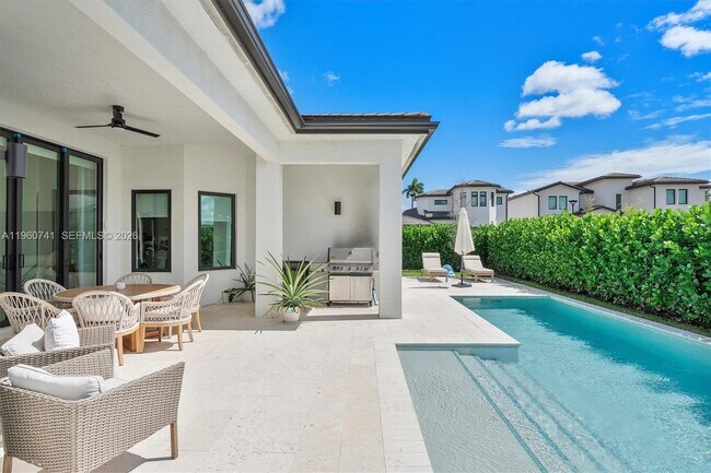 Building Photo - 3502 Ashwood Cir