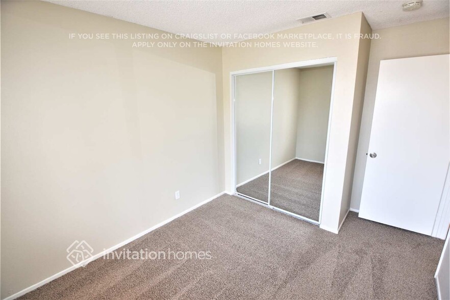 Building Photo - 6863 Kempster Ln