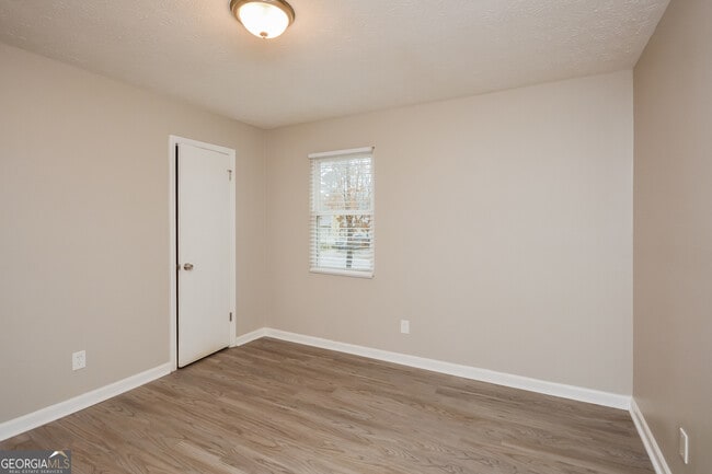 Building Photo - 5375 Rocky Pine Dr