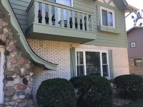 Building Photo - 1124 Camellia Dr