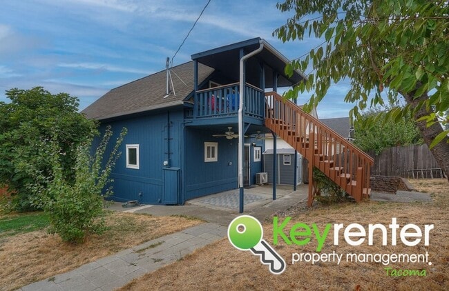 Building Photo - Captivating Multi-level 4Bed/2Bath Tacoma ...
