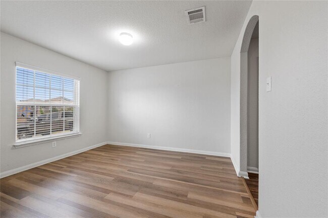 Building Photo - 221 Koontz Lp