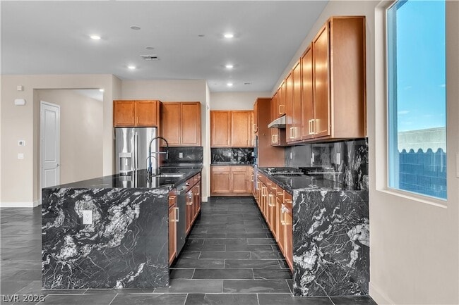 Building Photo - 11837 Grassy Pln Ave