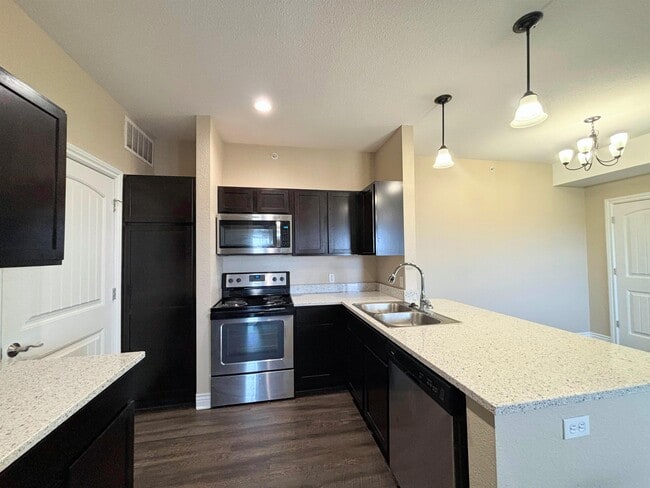 Building Photo - 1409 Genesis Dr