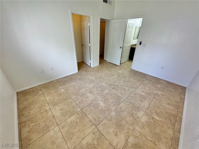 Building Photo - 2117 Echo Bay