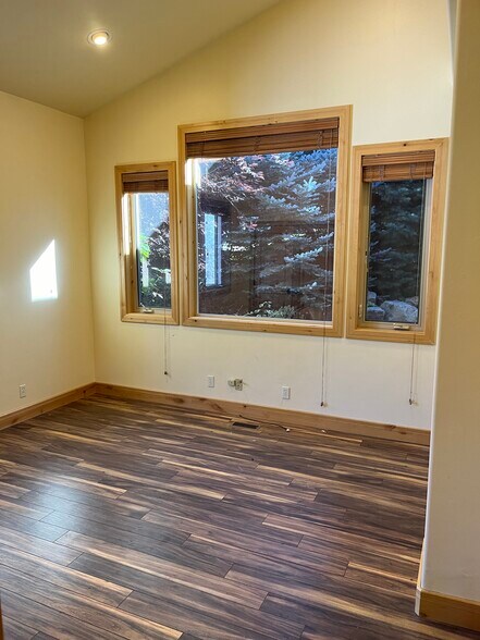 Main Floor Office 2 - 2557 Lower Lando Ln