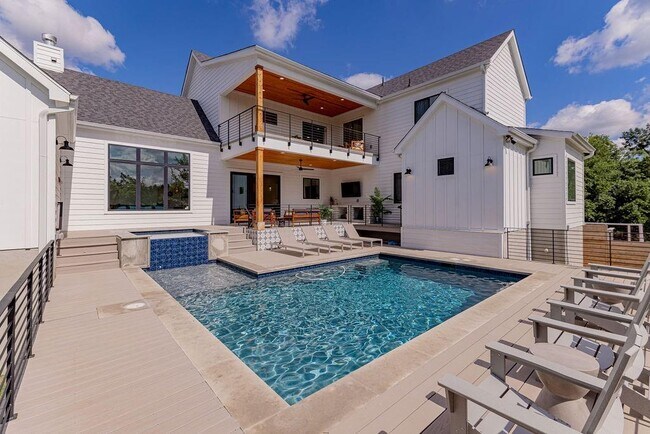 Building Photo - 1201 Canyon Edge Dr