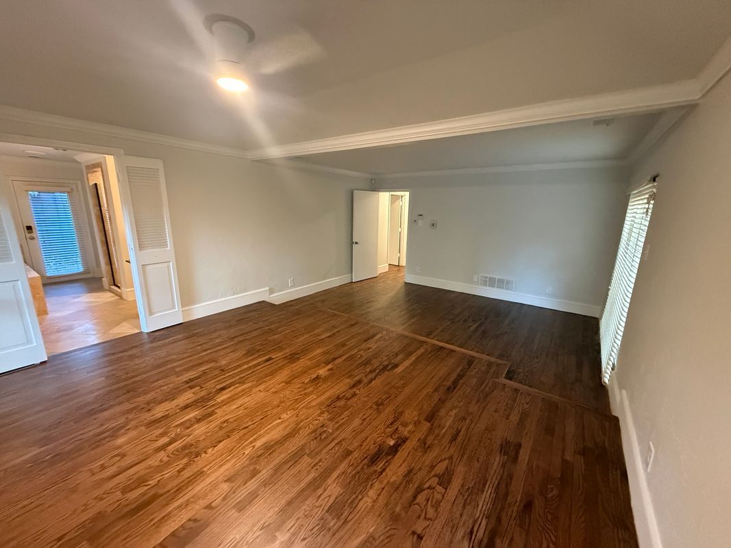 Building Photo - 6911 Gateridge Dr