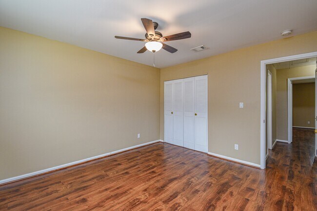 Building Photo - 10502 Hammerly Blvd