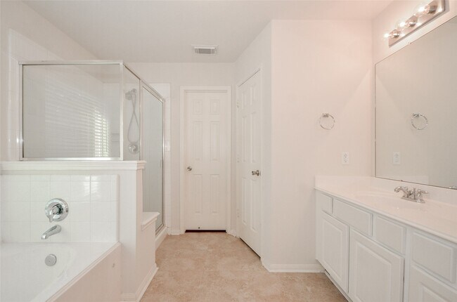 Building Photo - 3314 Rainport Cir