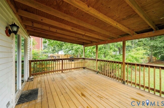Building Photo - 5712 Willowbranch Dr