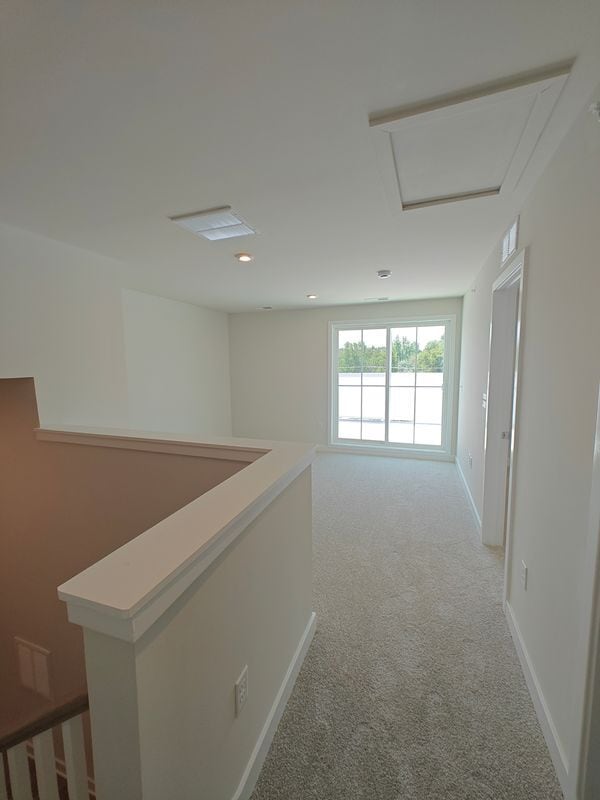 Building Photo - 131 S Durham Dr