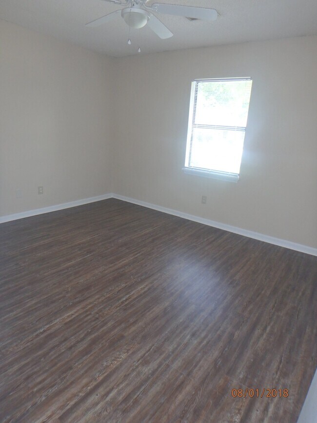 Building Photo - 218 Wyndham Cir