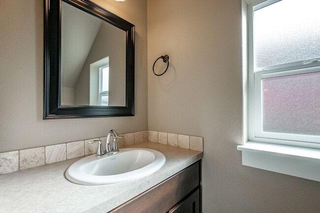 Building Photo - 270-272 Gwinn Street E