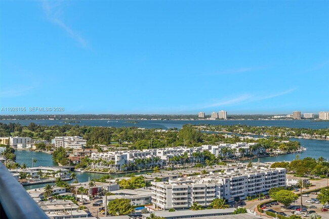 Building Photo - 580 72nd St