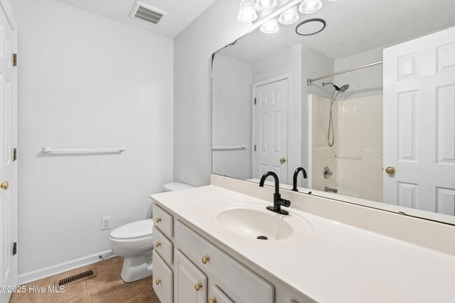 Building Photo - 558 Wiregrass Rd