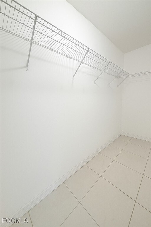 Building Photo - 2045 NE 28th St