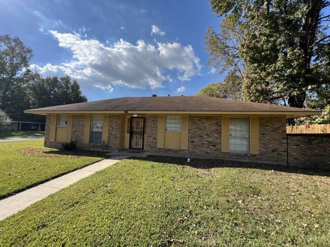 Primary Photo - Charming 3-Bed + Office/Flex in Established Sharon Hills Neighborhood