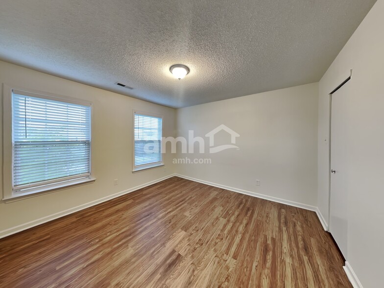 Building Photo - 4461 Norfleet St