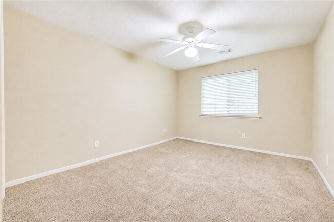 Building Photo - 14009 Hollow Canyon Ln