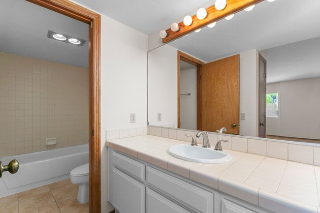 Building Photo - 801 Kalpati Cir