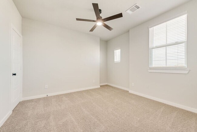 Building Photo - Discover the Best of Midlothian Living