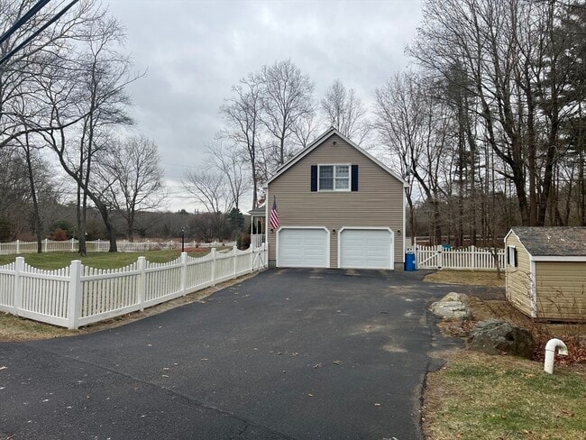 Building Photo - 1565 West St