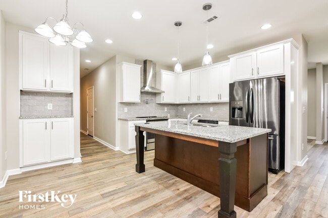 Building Photo - 6188 Leverett Dr