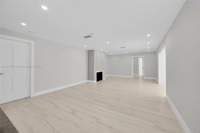 Building Photo - 8303 Old Cutler Rd