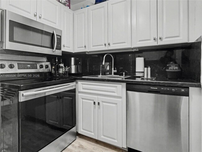 Building Photo - 2270 NE 68th St