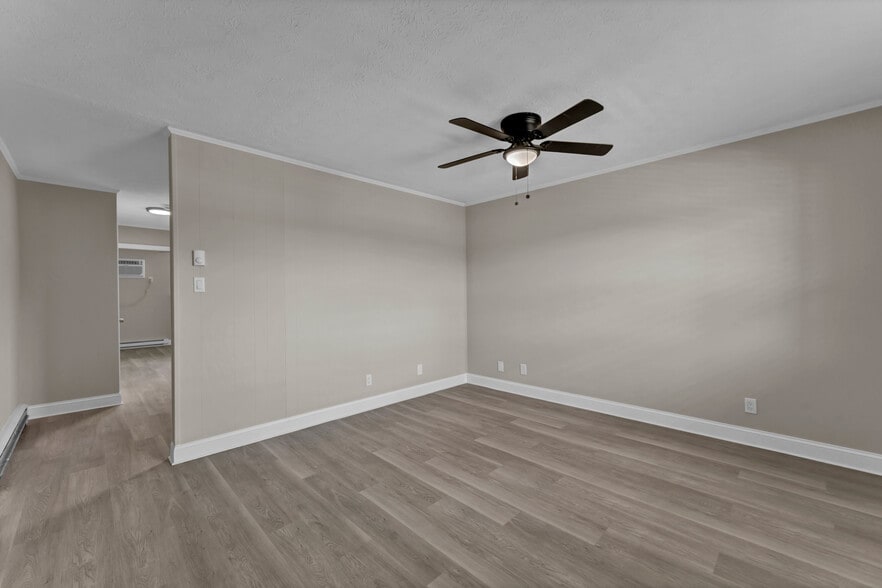 1x1 Living Room - Secret City Apartments