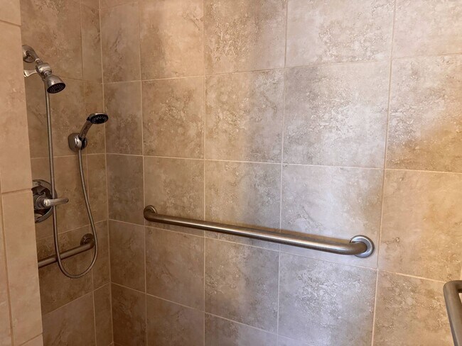 Building Photo - Unique 1 Bed 1 Bath In The Country!