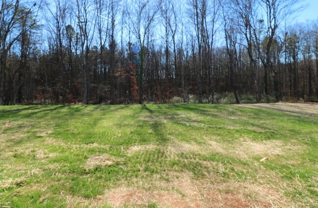 Building Photo - 624 Richard Rd