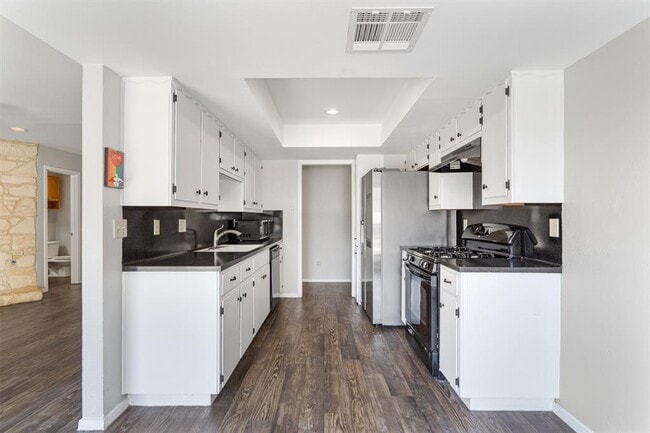 Building Photo - 8309 Beaver Brook Ln