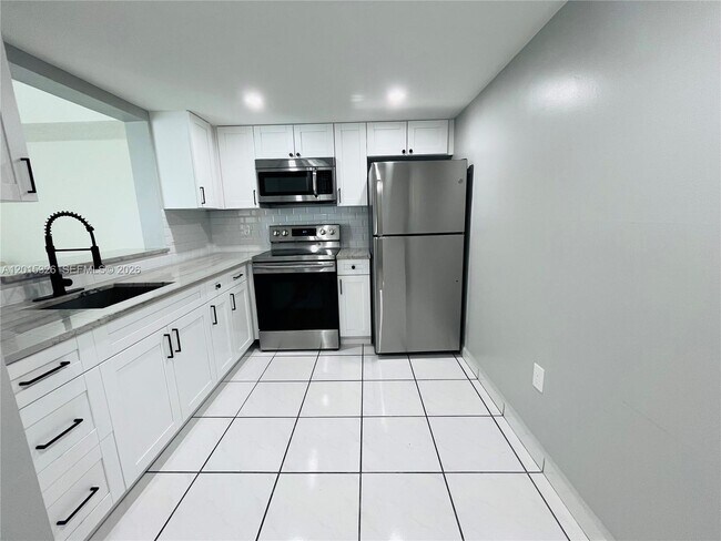 Building Photo - 2055 SW 122nd Ave