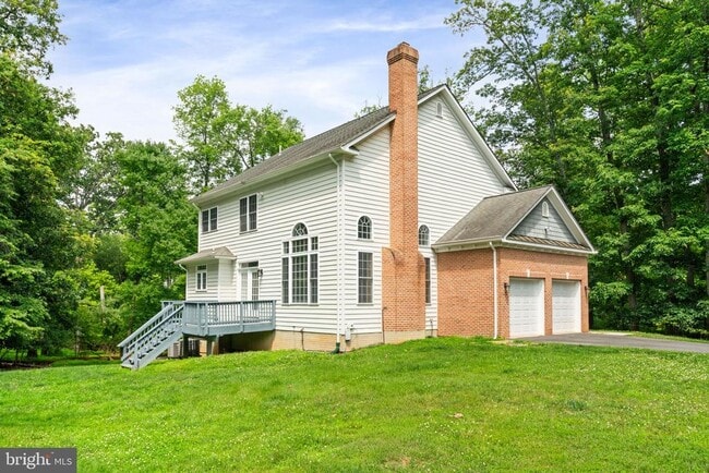 Building Photo - 19033 Otley Rd