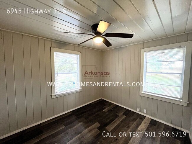 Building Photo - 6945 Highway 31 S