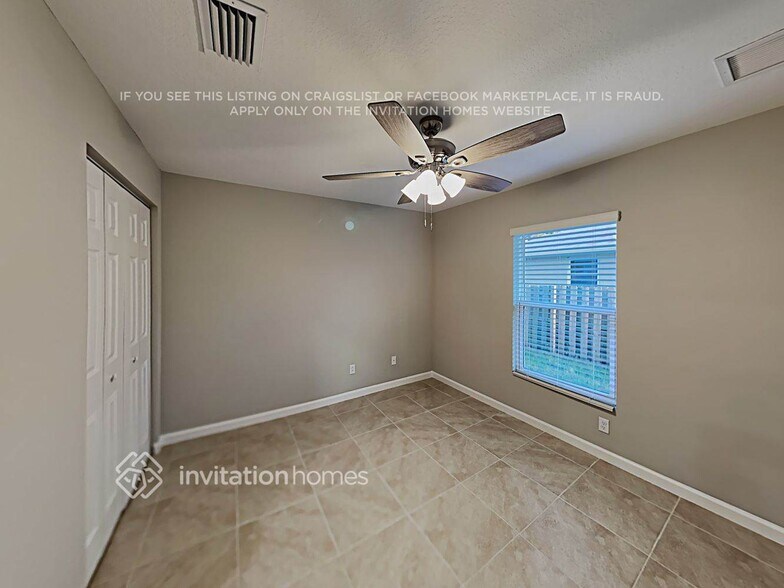 Building Photo - 2407 SE Melon Ct