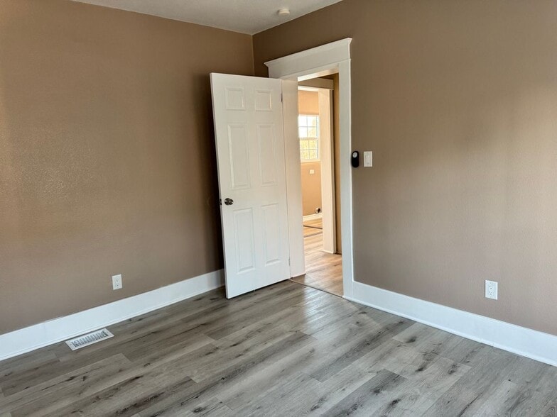 Building Photo - 3719 McKenzie St