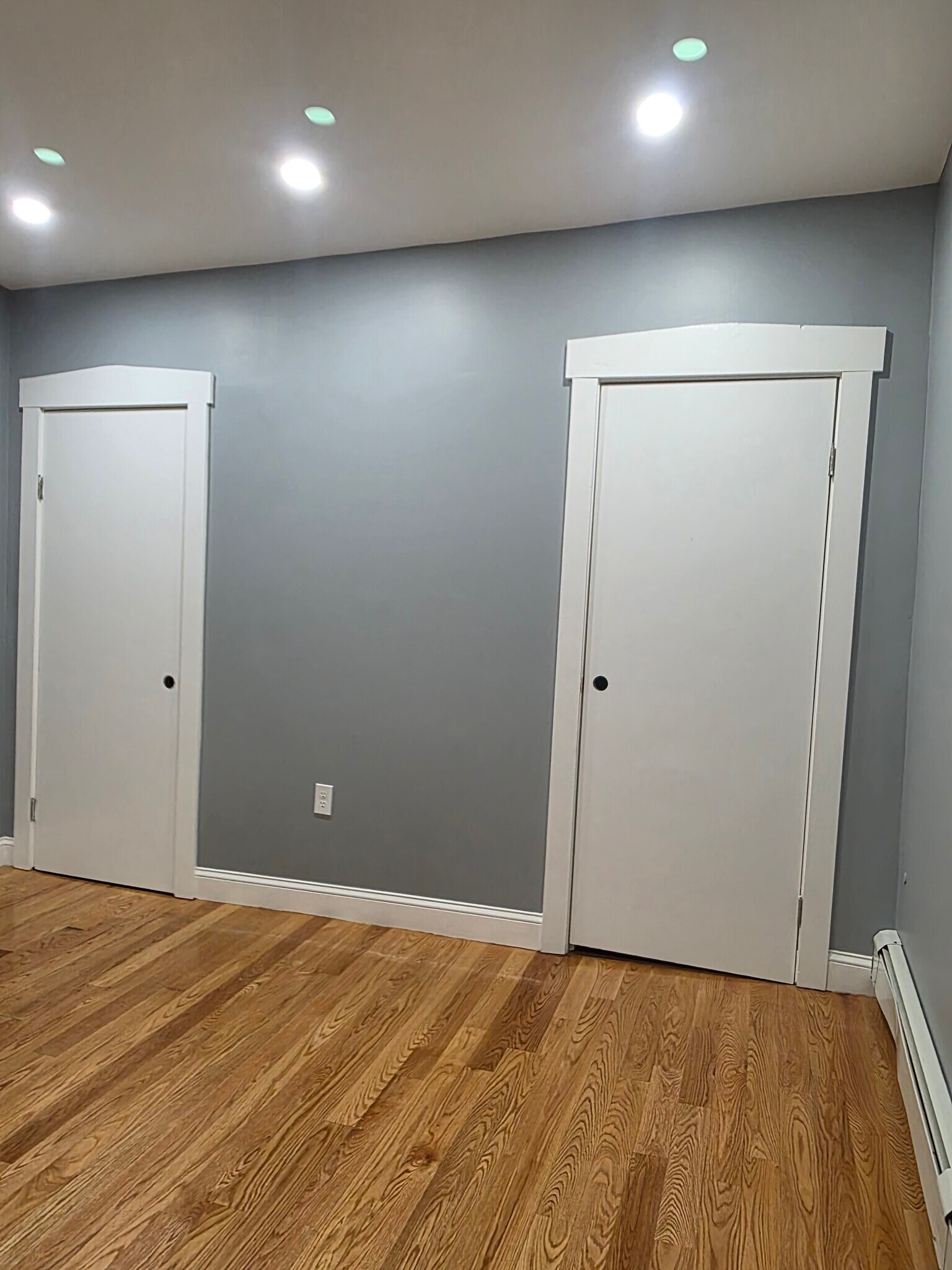 Building Photo - 18 Mascot St