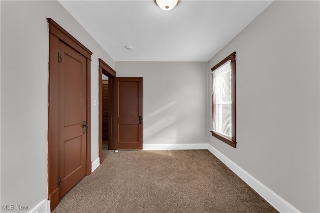 Building Photo - 788 E 156th St