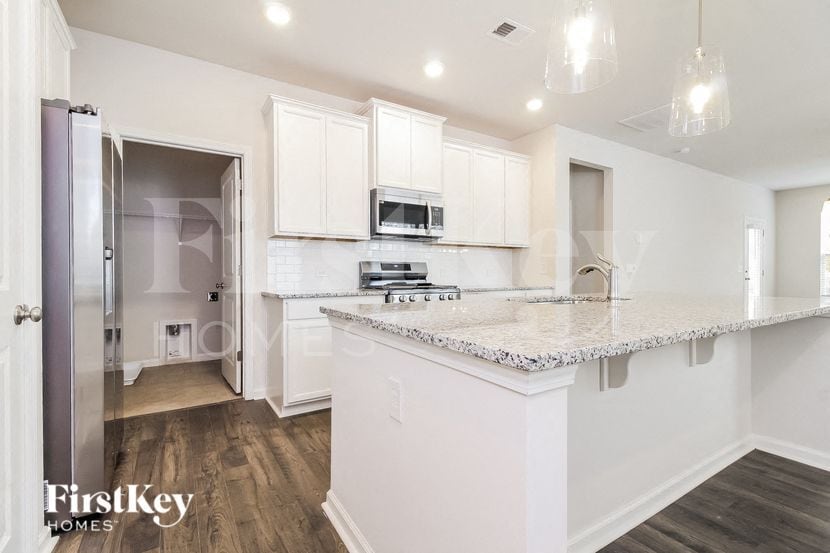 Building Photo - 457 Yoshino Cherry Dr