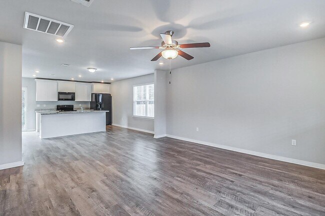 Building Photo - 13145 Turtle Creek Pkwy