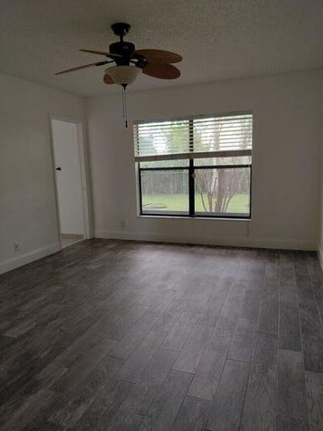 Building Photo - 12280 Gingerwood Ln