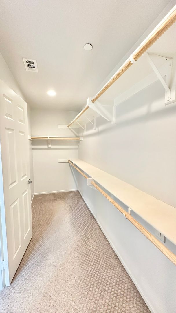 Building Photo - Newer & Lovely Two-Story Home in the New C...