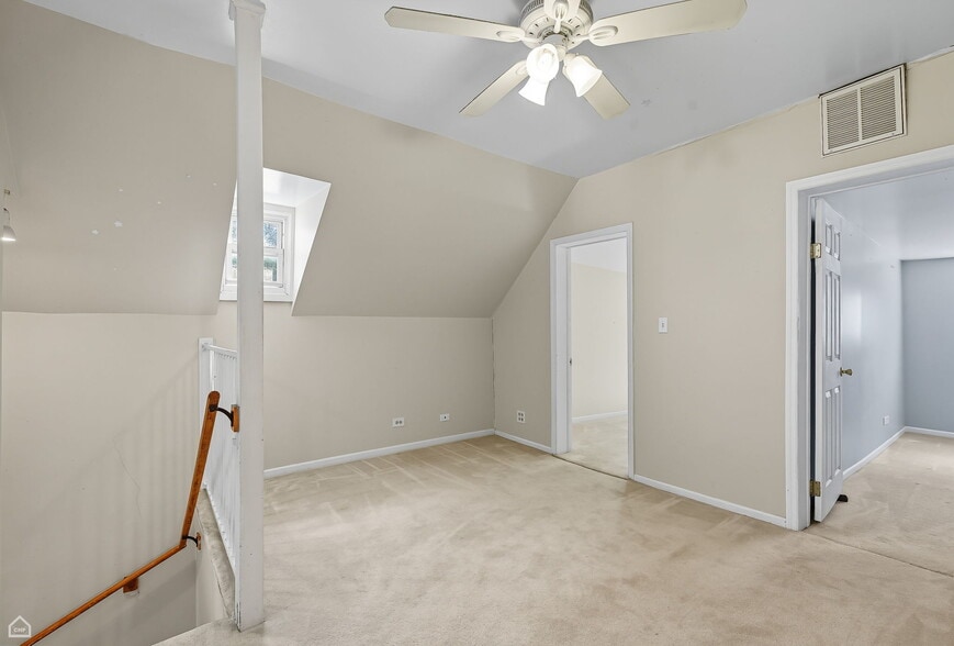 Building Photo - 3709 W Potomac Ave