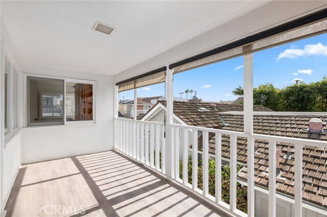 Building Photo - 121 Onyx Ave