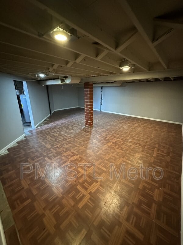 Building Photo - 269 Roderick Dr