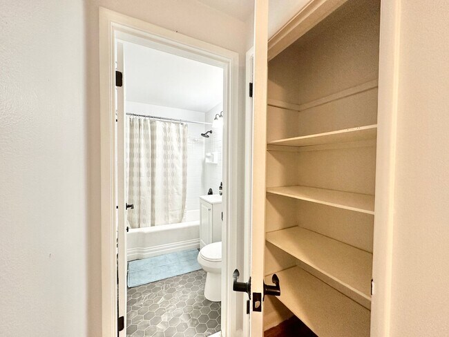 Interior Photo - Hamrick & Halmark